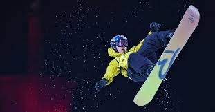 利物浦本赛季状态低迷，引援失误和阵容问题导致萨拉赫被冷宫，球队内部矛盾加剧。